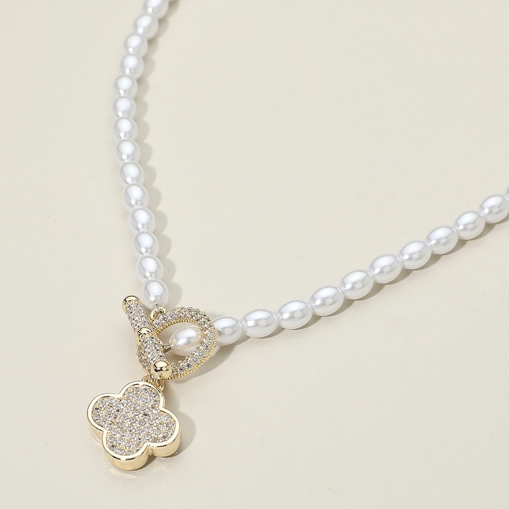 Gold Cream Pearl CZ 14K Gold Crystal Clover Pendant Chain Toggle Charm Necklace